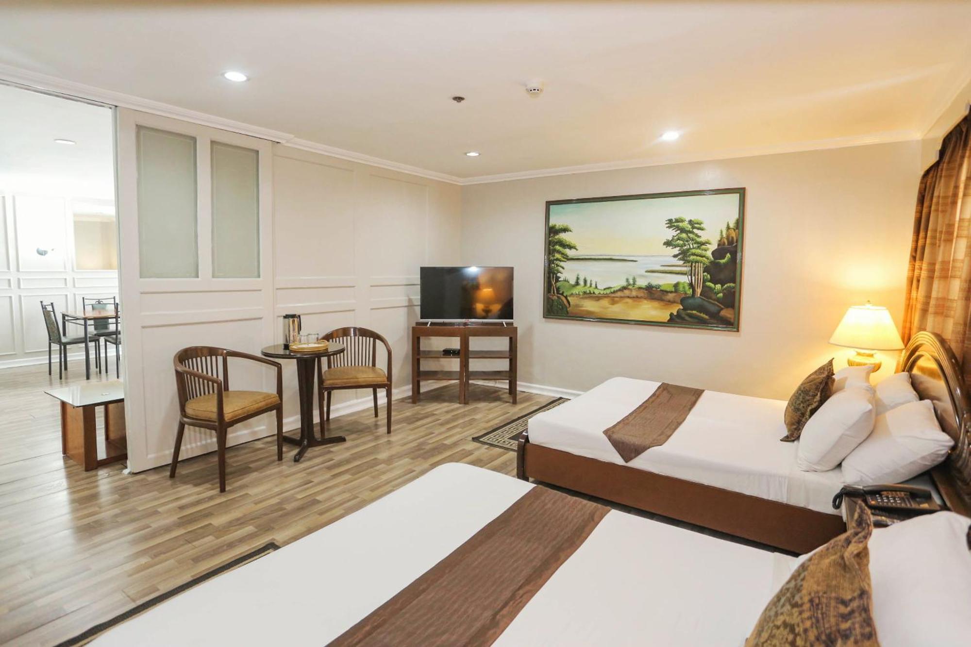 Holiday Plaza Hotel - Cebu Zewnętrze zdjęcie