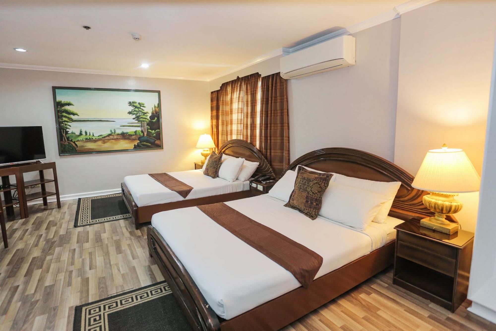 Holiday Plaza Hotel - Cebu Zewnętrze zdjęcie