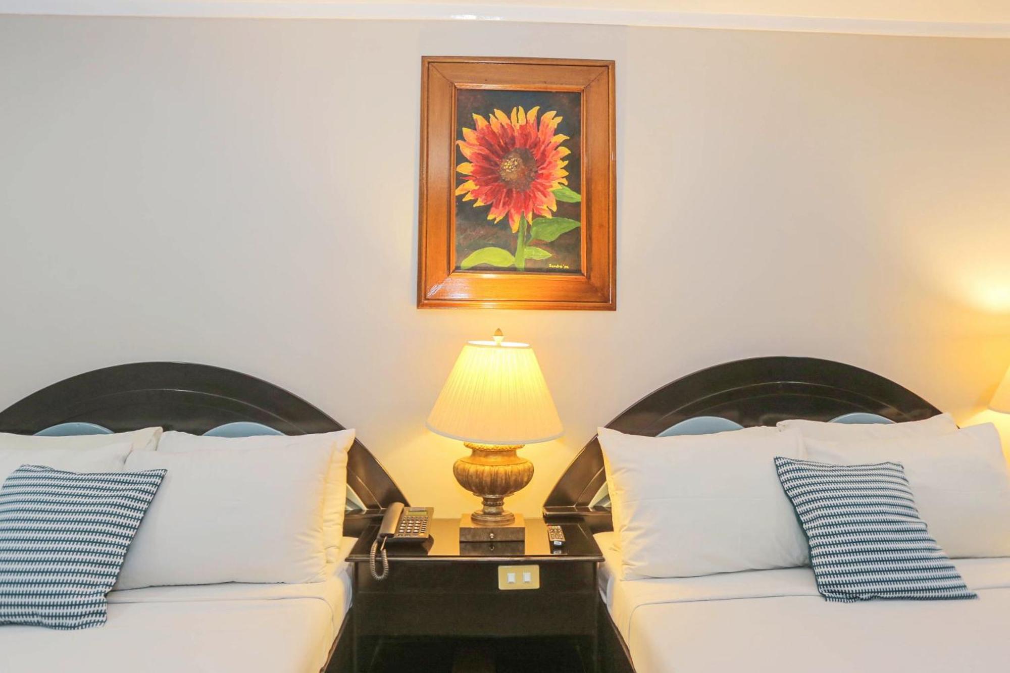 Holiday Plaza Hotel - Cebu Zewnętrze zdjęcie
