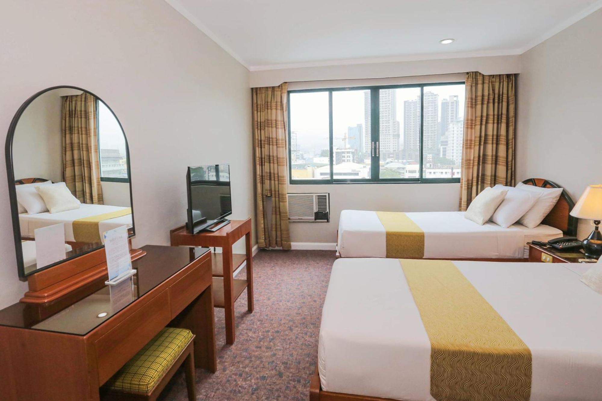 Holiday Plaza Hotel - Cebu Zewnętrze zdjęcie