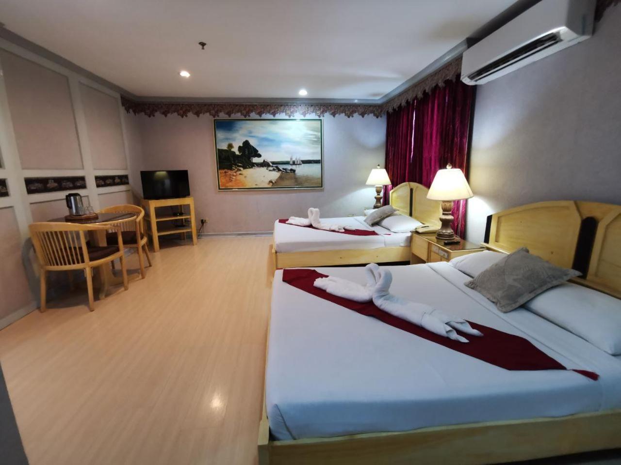 Holiday Plaza Hotel - Cebu Zewnętrze zdjęcie